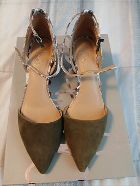 Crown Vintage Olive Pointed-Toe D'Orsay Flats with Ankle Strap